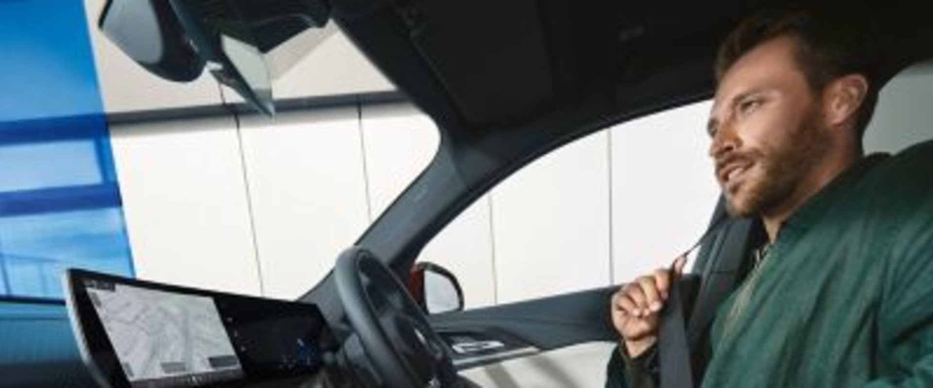 The Ultimate Guide to Requesting Multiple Stops During a Luxury Chauffeur Service