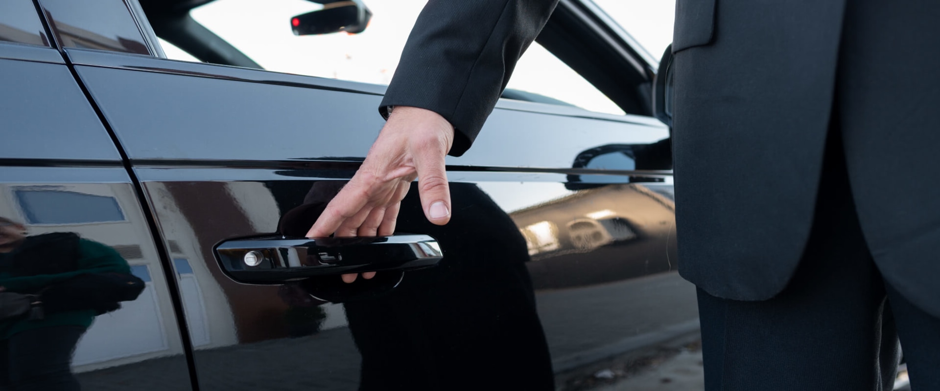 The Ultimate Guide to Luxury Chauffeur Services: Everything You Need to Know About Payment