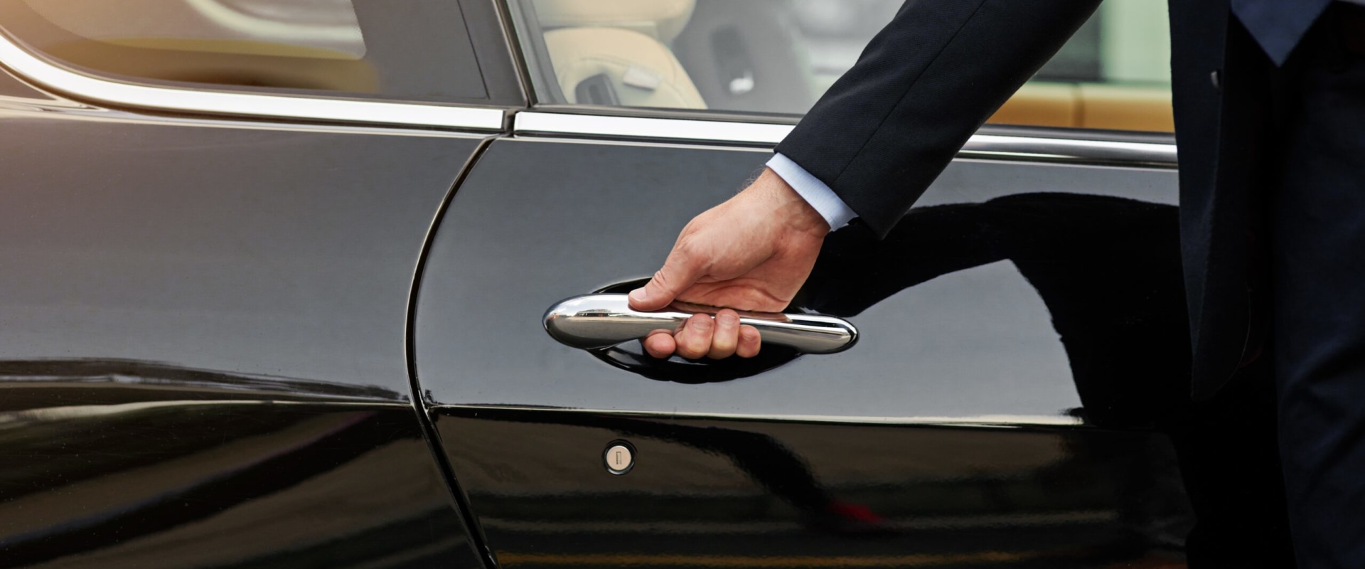 Maximizing Savings: Discounts and Promotions for Luxury Chauffeur Services