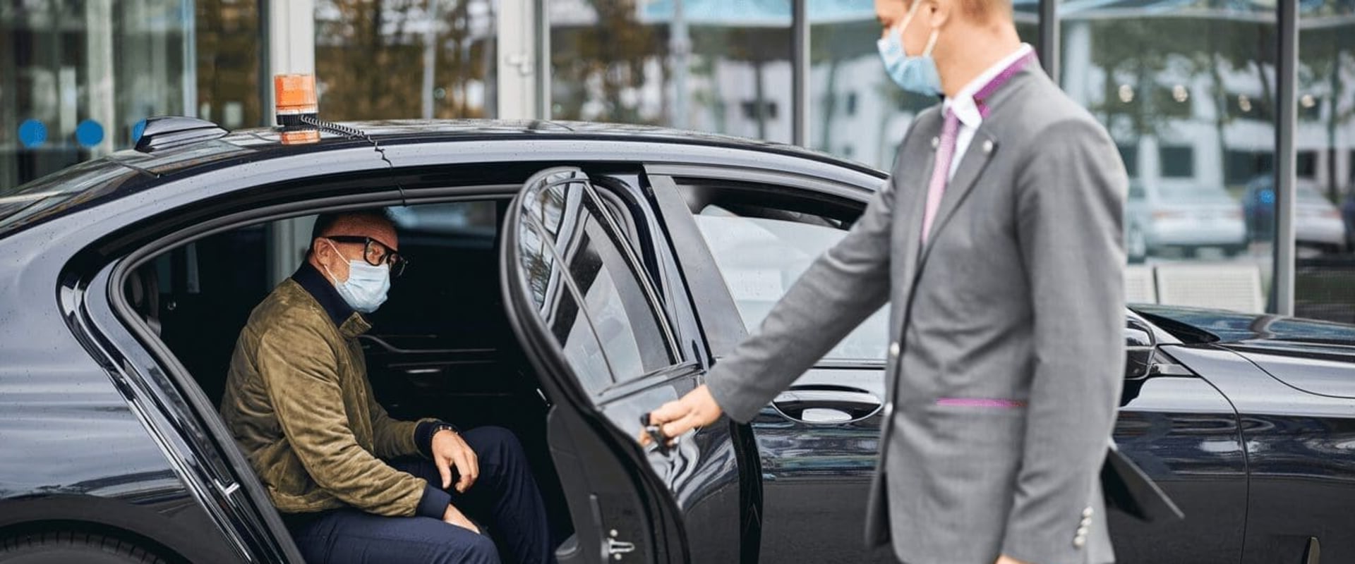The Ultimate Guide to Dressing for a Luxury Chauffeur Service